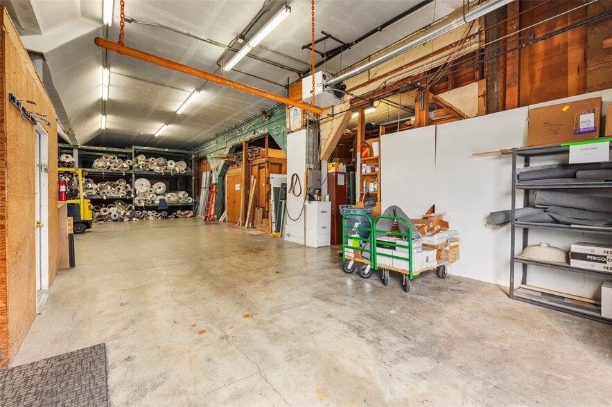 More Photos Of 542 Main St, Edmonds Freestanding For Sale