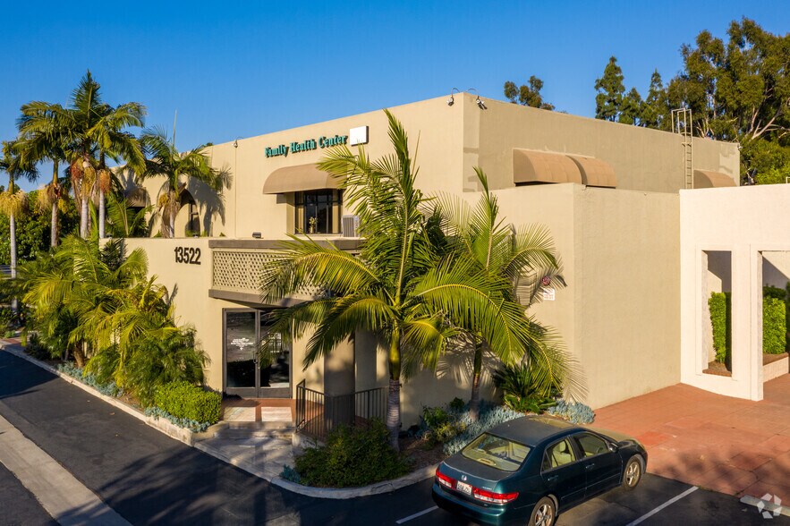 More Photos Of 13522 Newport Ave, Tustin Medical For Lease