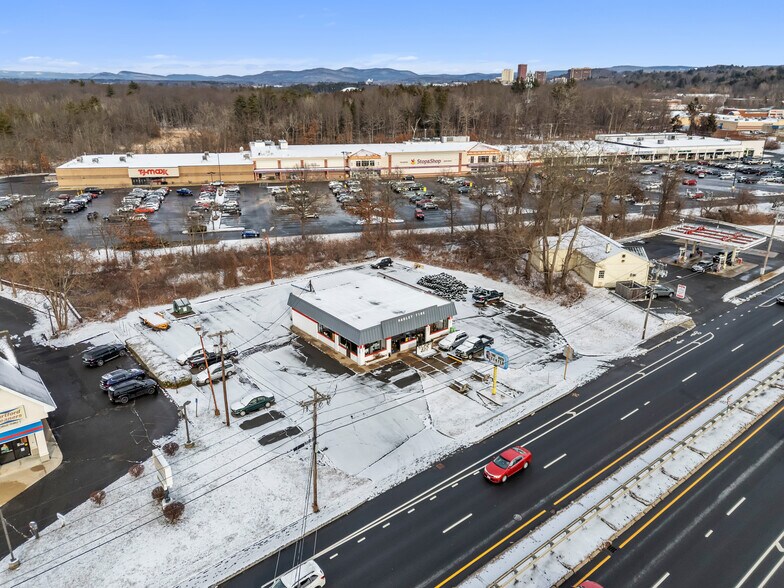 More Photos Of 444 Russell St, Hadley Service Station For Lease