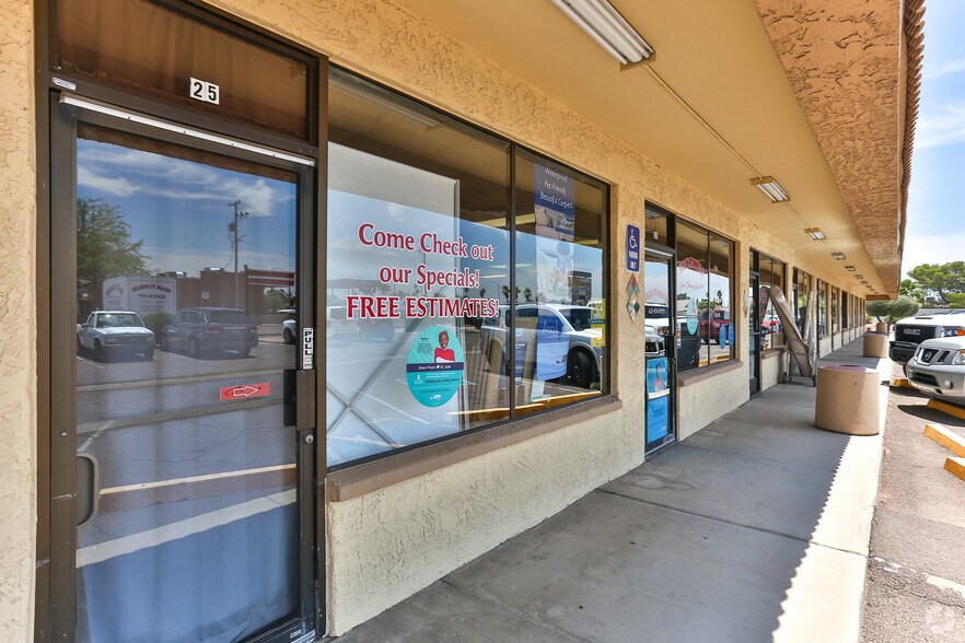More Photos Of 18700 N 107th Ave, Sun City Unknown For Lease