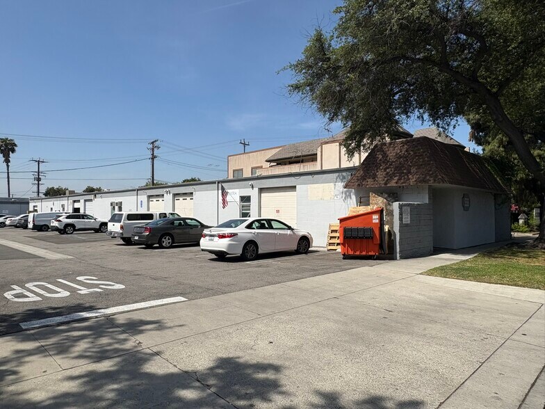 More Photos Of 4718 San Fernando Rd, Glendale Warehouse For Lease