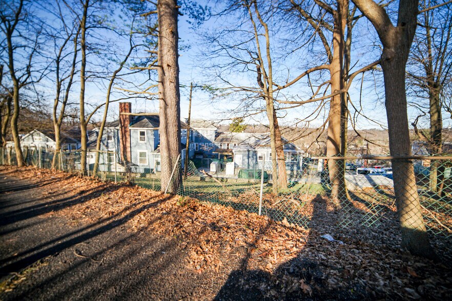 More Photos Of 1154 Saw Mill River Rd, Yonkers Land For Sale