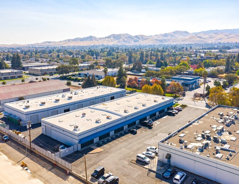 More Photos Of 549 Garcia Ave, Pittsburg Warehouse For Sale