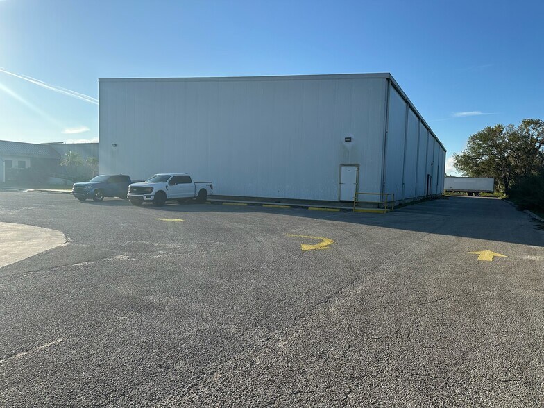 More Photos Of 2105 S Dock St, Palmetto Food Processing For Sale