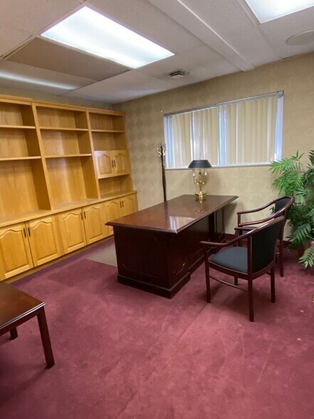 More Photos Of 125 Strawberry Hill Ave, Stamford Medical For Sale