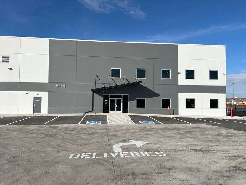 More Photos Of 1350 W 62nd Ave, Denver Warehouse For Lease