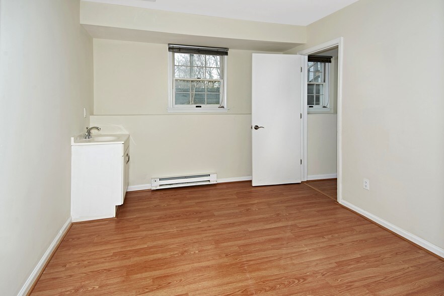 More Photos Of 296 Sound Beach Ave, Old Greenwich Medical For Lease