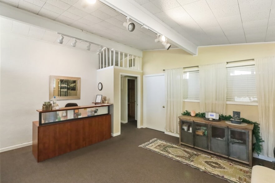 More Photos Of 4731 El Camino Ave, Carmichael Office For Sale