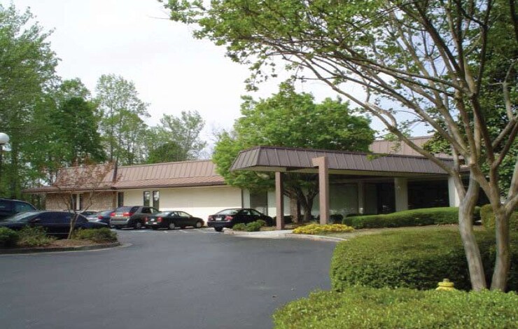 More Photos Of 5040 Snapfinger Woods Dr, Decatur Medical For Lease