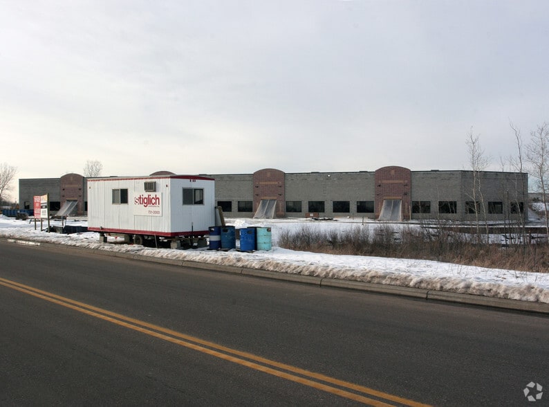 More Photos Of 580-600 Hayward Ave, Oakdale Flex For Sale