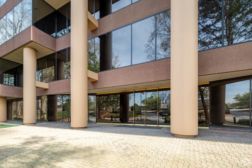 More Photos Of 44 Inverness Center Pky, Birmingham Unknown For Lease