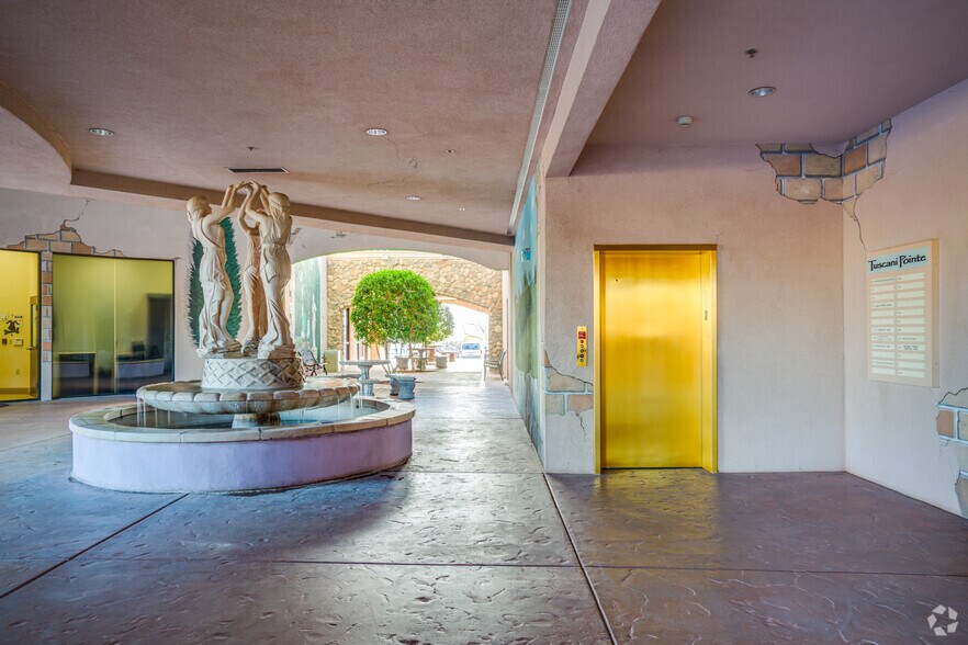 More Photos Of 711 E Carefree Hwy, Phoenix Unknown For Lease