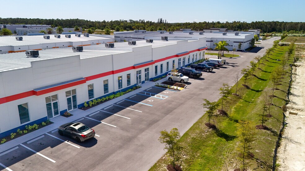 More Photos Of 16350 Innovation Ln, Fort Myers Light Distribution For Sale