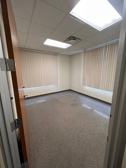 More Photos Of 5488 Reno Corporate Dr, Reno Medical For Sale