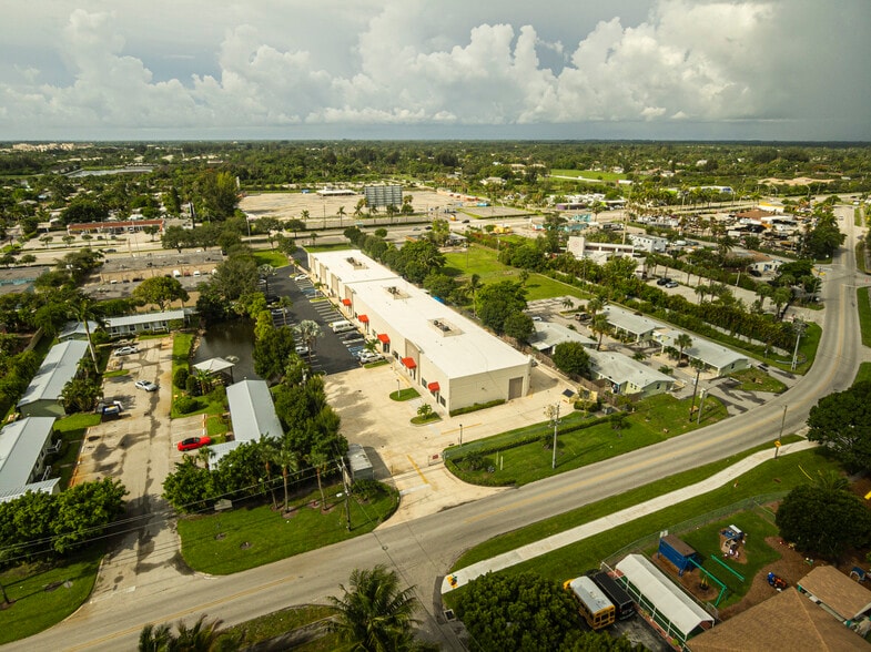 More Photos Of 3395 Lake Worth Rd, Lake Worth Flex For Lease