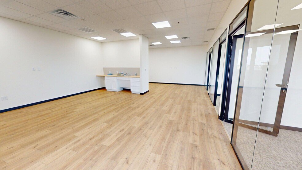 More Photos Of 9025 W State Highway 29, Liberty Hill Office For Sale