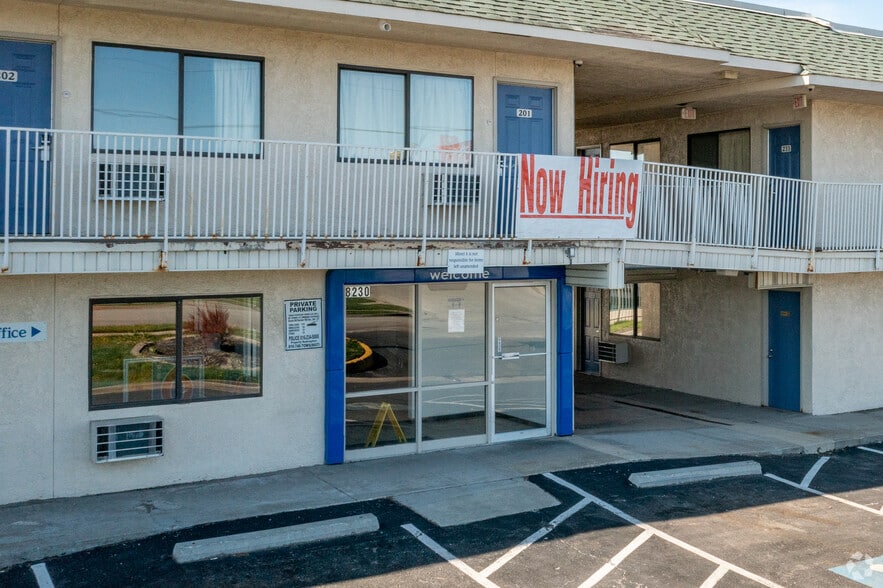 More Photos Of 8230 NW Prairie View Rd, Kansas City Hotel For Sale