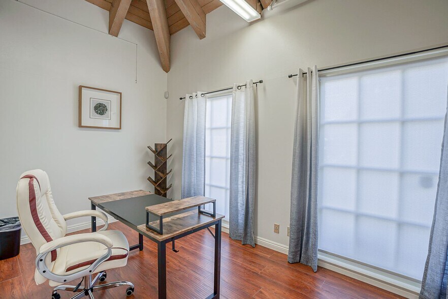 More Photos Of 25433 Narbonne Ave, Lomita Coworking Space