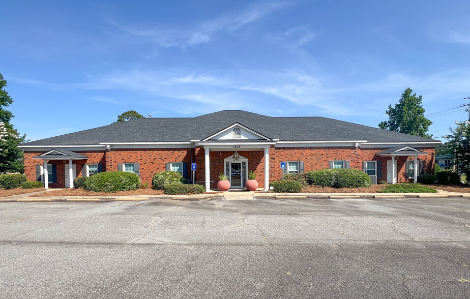 Primary Photo Of 1201 Stuart Ave, Albany Office For Sale