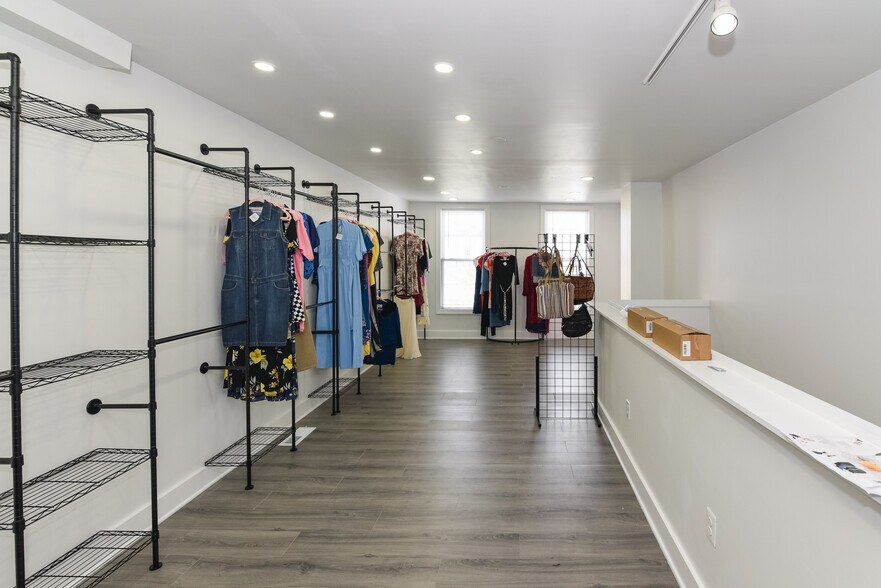More Photos Of 3549 Chestnut Ave, Baltimore Storefront Retail Residential For Sale