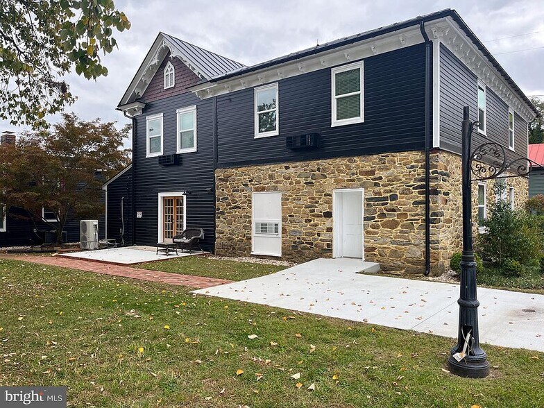 Primary Photo Of 3704 Sperryville Pike, Sperryville Office For Lease