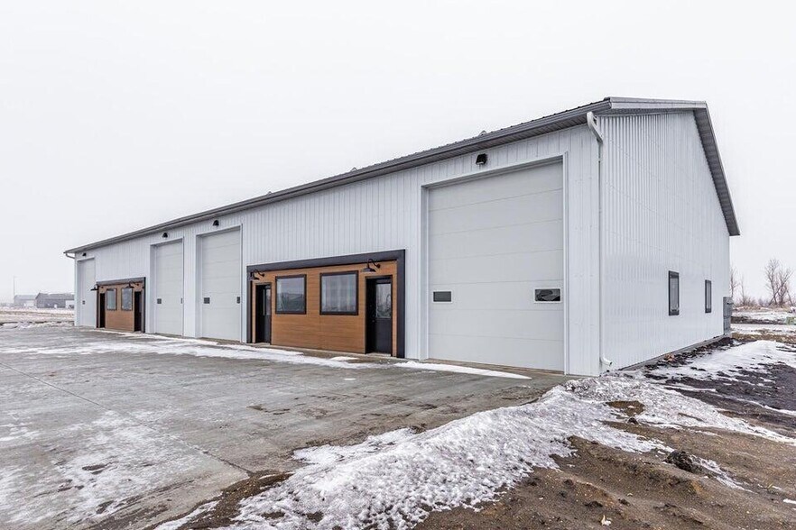 More Photos Of 1002 5th E st, Horace Flex For Sale