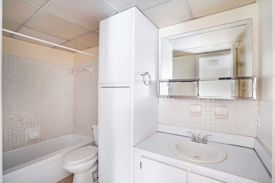 More Photos Of 100 SE 21 St, Fort Lauderdale Apartments For Sale