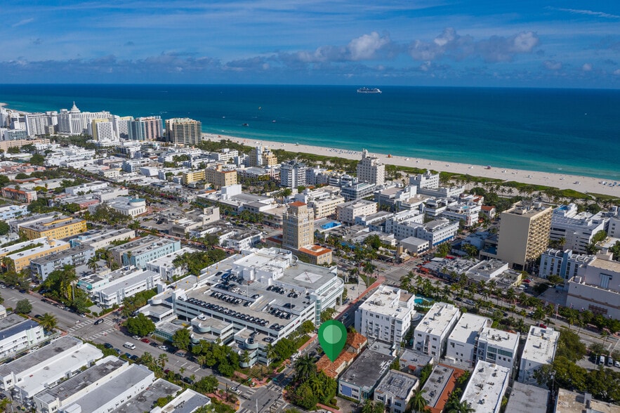 More Photos Of 530 11th St, Miami Beach Loft Creative Space For Sale