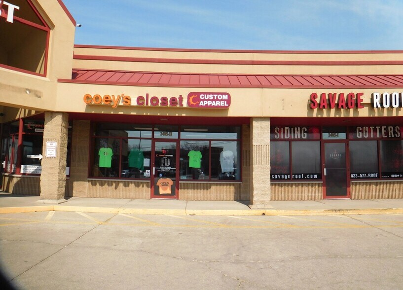 More Photos Of 2405 Essington Rd, Joliet General Retail For Lease