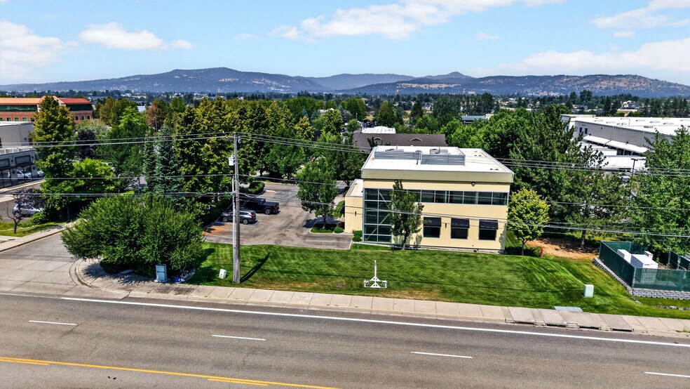More Photos Of 2208 N Swing Ln, Liberty Lake Medical For Lease