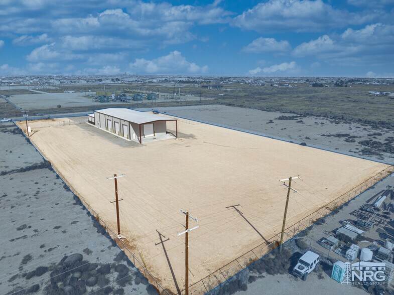 More Photos Of 3015 W County Road 135, Midland Warehouse For Sale