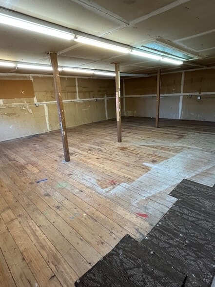 More Photos Of 9709 124th St E, Puyallup Specialty For Lease