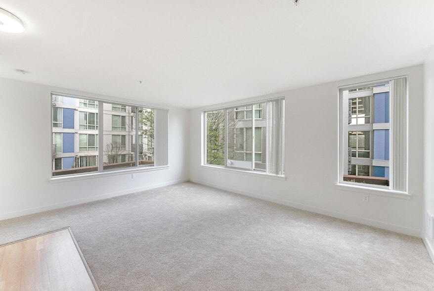 More Photos Of 118 Republican St, Seattle Apartments For Lease