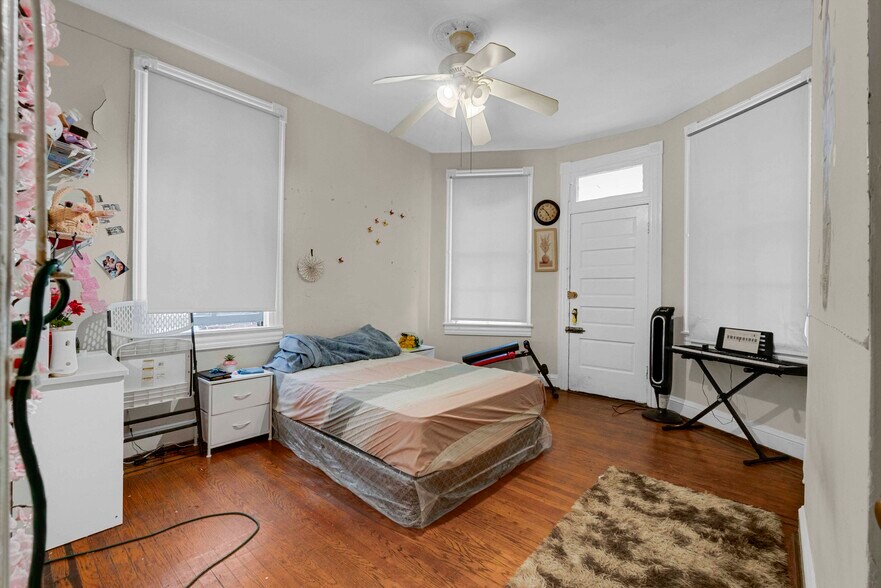 More Photos Of 2903 Saint Paul St, Baltimore Multifamily For Sale