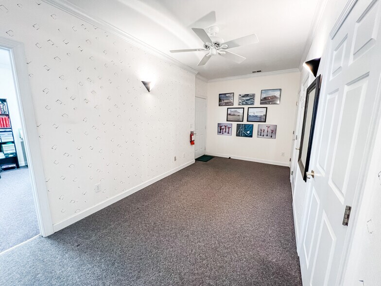 More Photos Of 185 Wind Chime Ct, Raleigh Medical For Lease