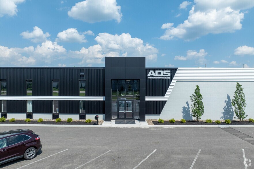 More Photos Of 1331-1373 S Chillicothe Rd, Aurora Warehouse For Lease