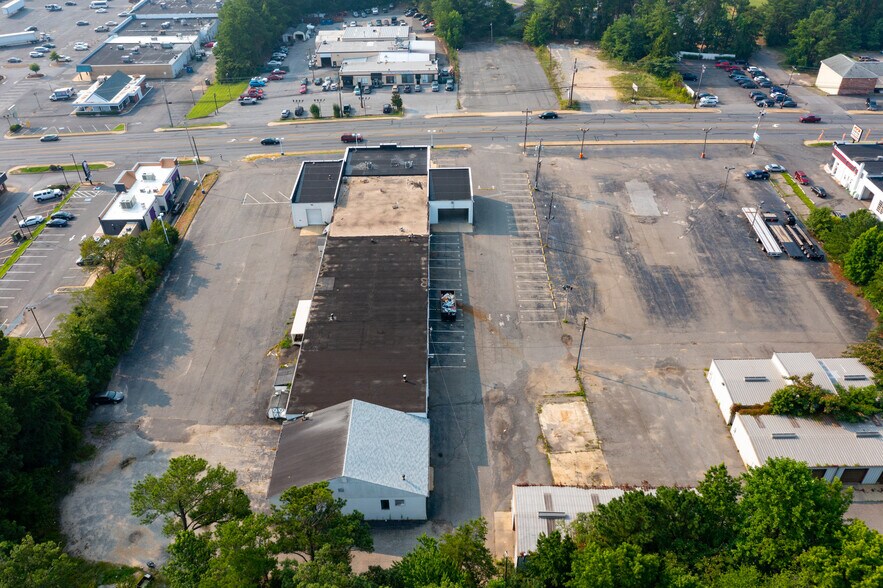 More Photos Of 21575 Great Mills Rd, Lexington Park Auto Dealership For Sale