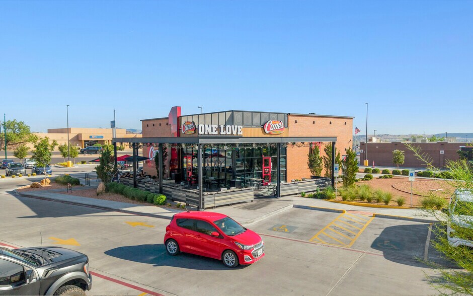 More Photos Of 675 Sunland Park Dr, El Paso Fast Food For Sale