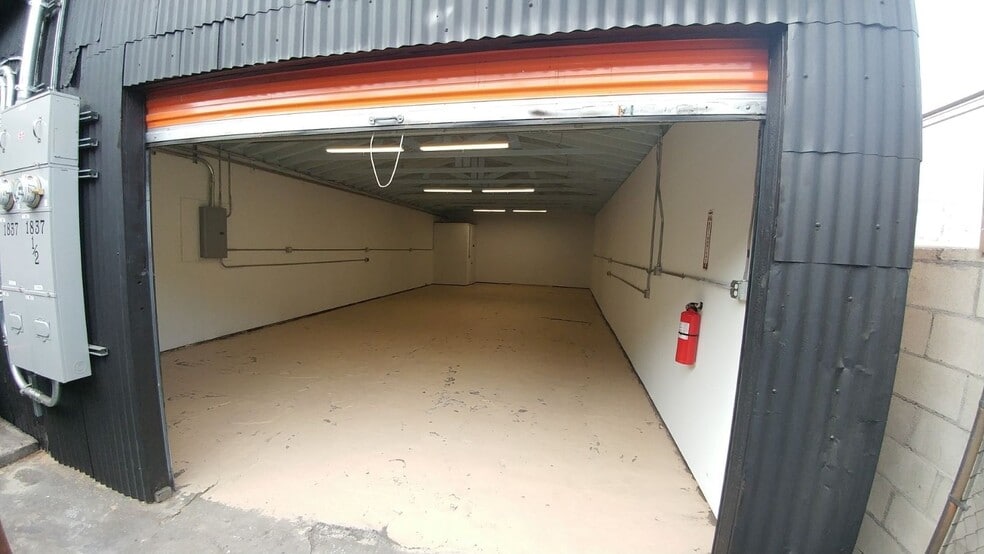 More Photos Of 1837 E Slauson Ave, Los Angeles Warehouse For Sale