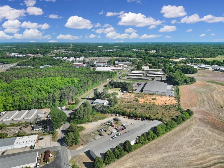 More Photos Of 3840 Matthews Indian Trail Rd, Matthews Light Distribution For Sale