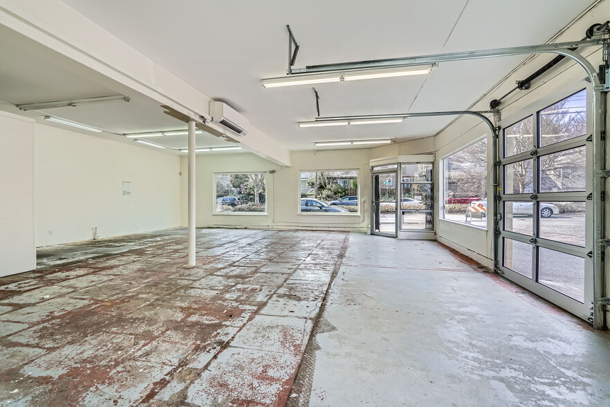 More Photos Of 8310-8318 8th Ave NW, Seattle Storefront Retail Office For Lease