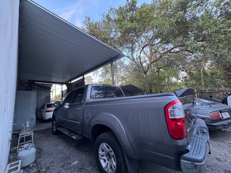 More Photos Of 1060 Nursery Rd, Winter Springs Auto Repair For Sale