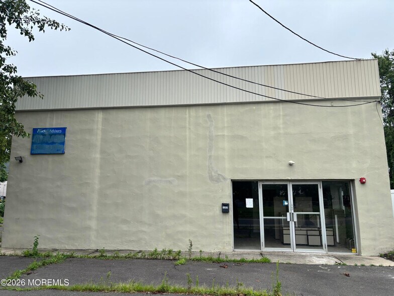 More Photos Of 1202 S Olden Ave, Hamilton Office For Sale
