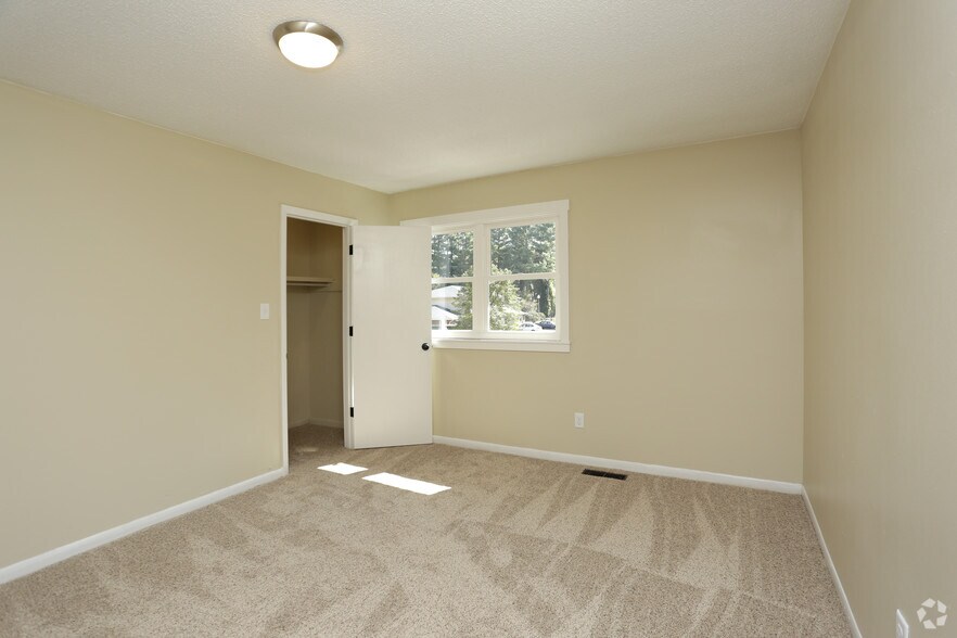 More Photos Of 30 Allen Ave, Asheville Apartments For Sale