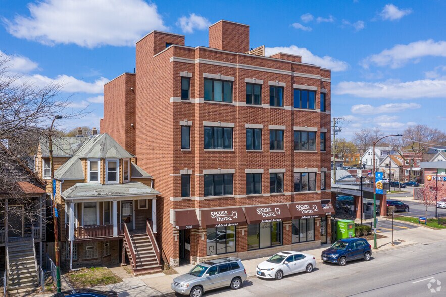 More Photos Of 3540 N Ashland Ave, Chicago Apartments For Lease