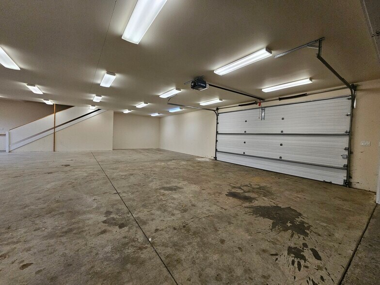 More Photos Of 5125 Wittenberg Ln NE, Salem Medical For Sale