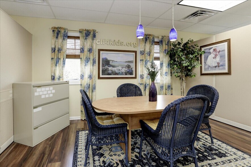 More Photos Of 807 Mantoloking Rd, Brick Office For Sale