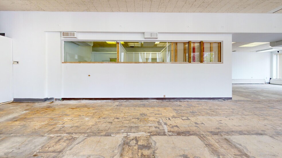 More Photos Of 152 Grant Ave, Vandergrift Storefront Retail Office For Lease