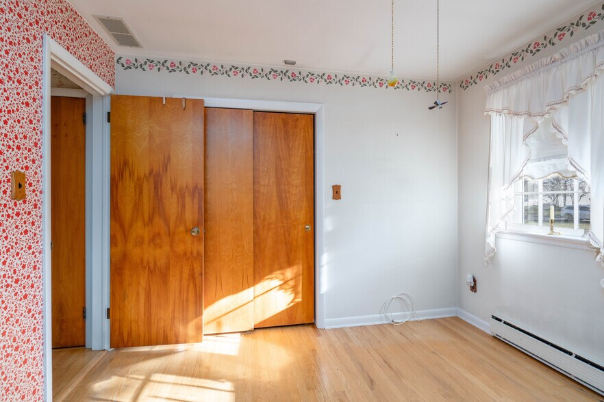 More Photos Of 19 Middle Rd, Hammonton Specialty For Sale