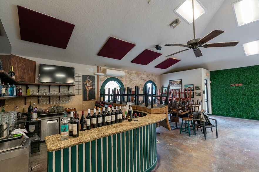 More Photos Of , Saint Pete Beach General Retail For Sale